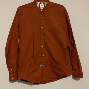 Zara Men's Burnt Orange Button Down Shirt size Large
